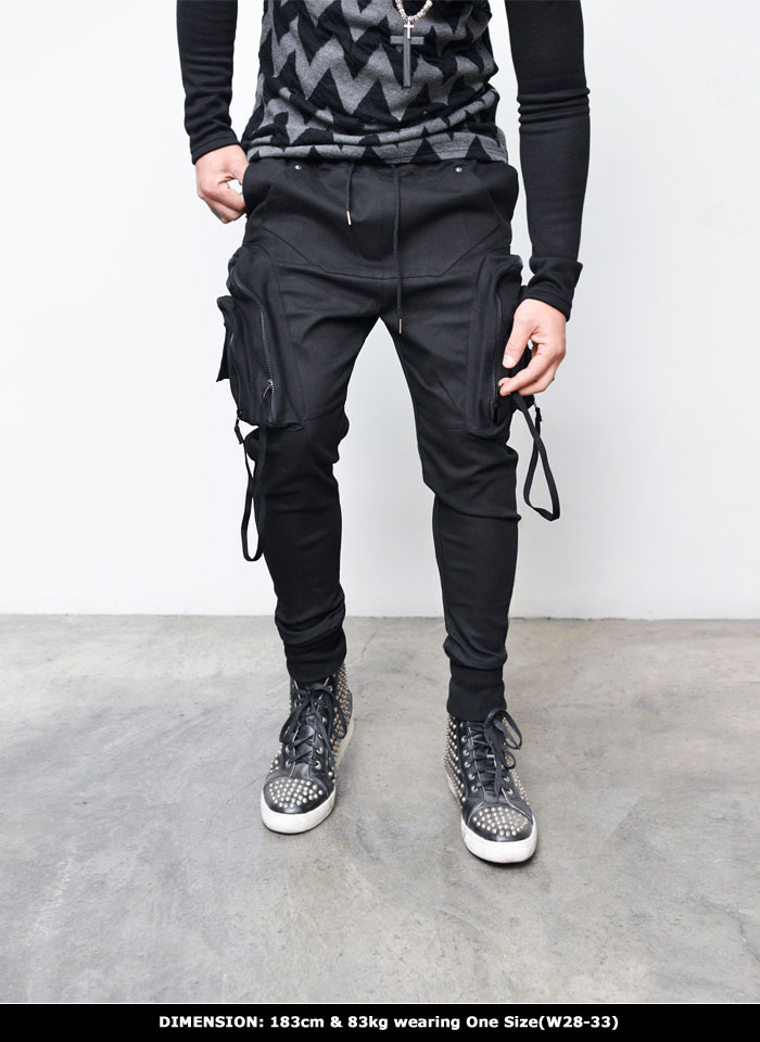baggy cargo sweatpants